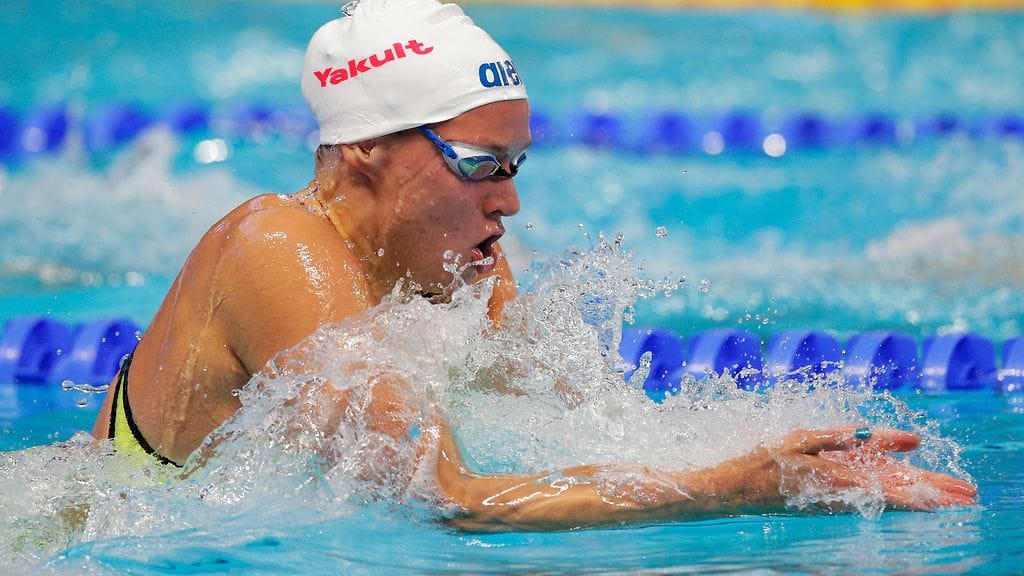 Jenna Laukkanen saavutti lyhyen radan EM-uinneissa kultaa 50:n ja 100 metrin rintauinnissa. Hän jätti sunnuntain 200 metrin rintauinnin väliin jalkakipujen vuoksi (arkistokuva).