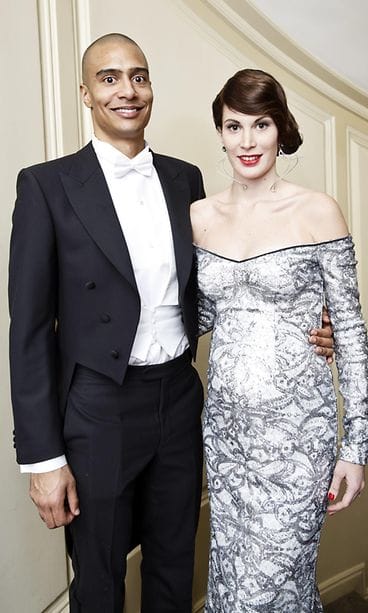 Shawn Huff ja vaimo Tilda Linnan jatkoilla