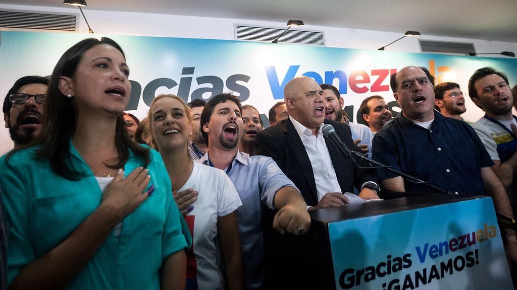 Venezuelan oppositioliittouma juhli vaalivoittoa Caracasissa.