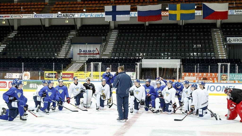 Suomi hakee lohkovoittoa.