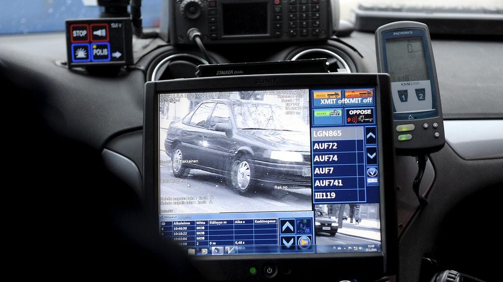 Rekisterikilpien lukulaitteita on käytössä myös Suomessa.