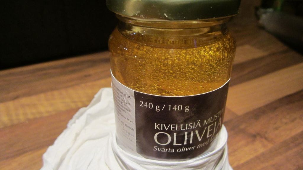 Nestemäistä amfetamiinia tölkissä.