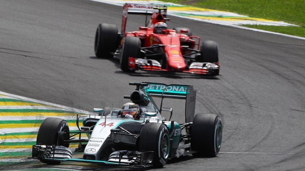 Mercedes ja Ferrari hallitsivat F1-sarjaa päättyneellä kaudella.