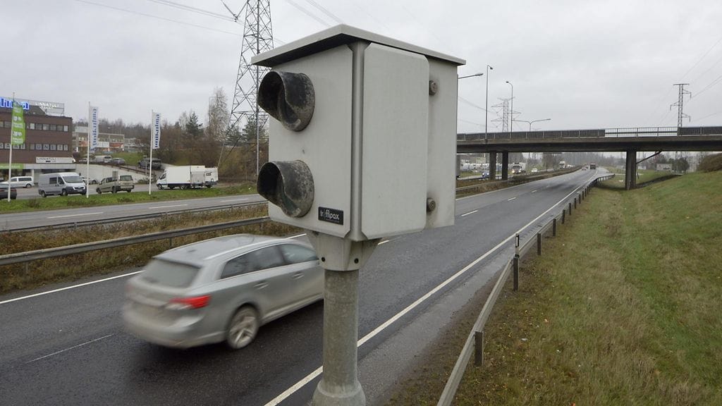 Hallituksen kaavailemien muutosten seurauksena ylinopeudesta voisi saada isommat sakot kuin pahoinpitelystä.