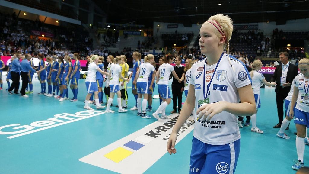 My Kippilä pettyneenä MM-hopea kaulassa.