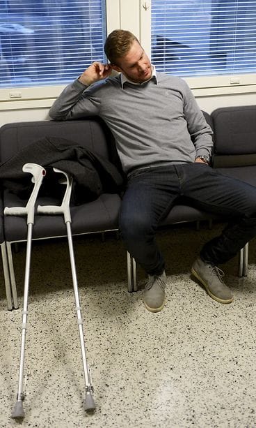 Jääkiekkoilija Ossi Väänänen vastaa maanantaina Espoon käräjäoikeudessa syytteeseen pahoinpitelystä.