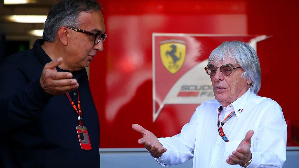 Ferrari-pomo Sergio Marchionne ja Bernie Ecclestone.