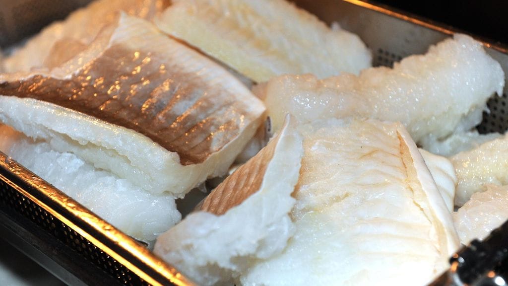 Suuri osa Suomessa ja Ruotsissa syötävästä lipeäkalasta on turskan sukulaista, molvaa.