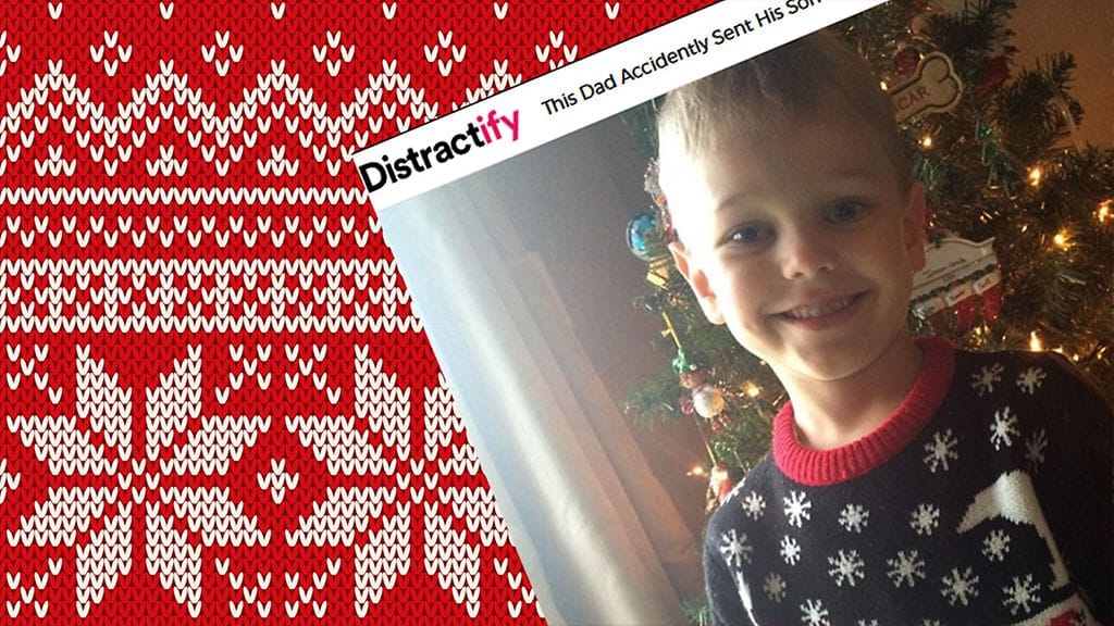 Pienen pojan joulupaidassa komeli hieman kyseenalainen kuva. Kuvakaappaus: Distractify.com