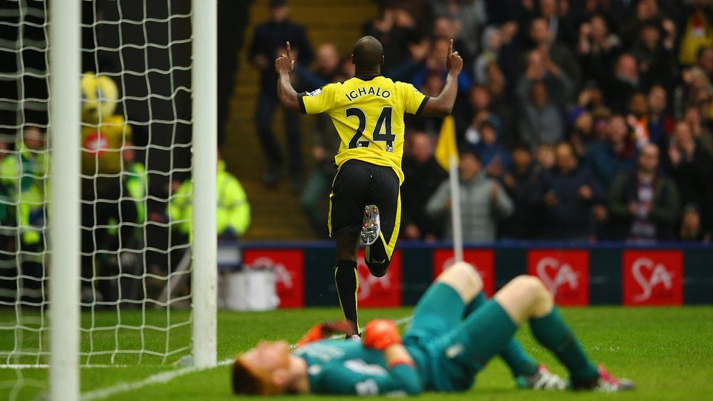 Watfordin Odion Ighalo yllätti kahdesti Liverpoolin unkarilaisvahdin Adam Bogdanin.