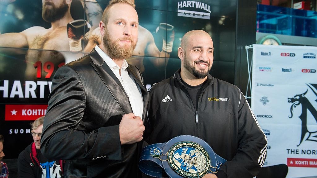 Robert Heleniuksen ja Erkan Teperin kohtaaminen vesittyi.