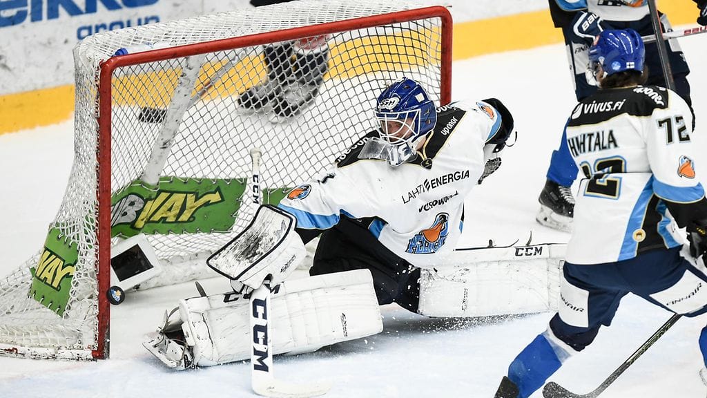 Kaapo Kähkönen Pelicans-väreissä