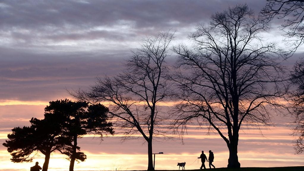 Jouluaattona Helsingin Kaivopuistossa näytti vielä näin aurinkoiselta.