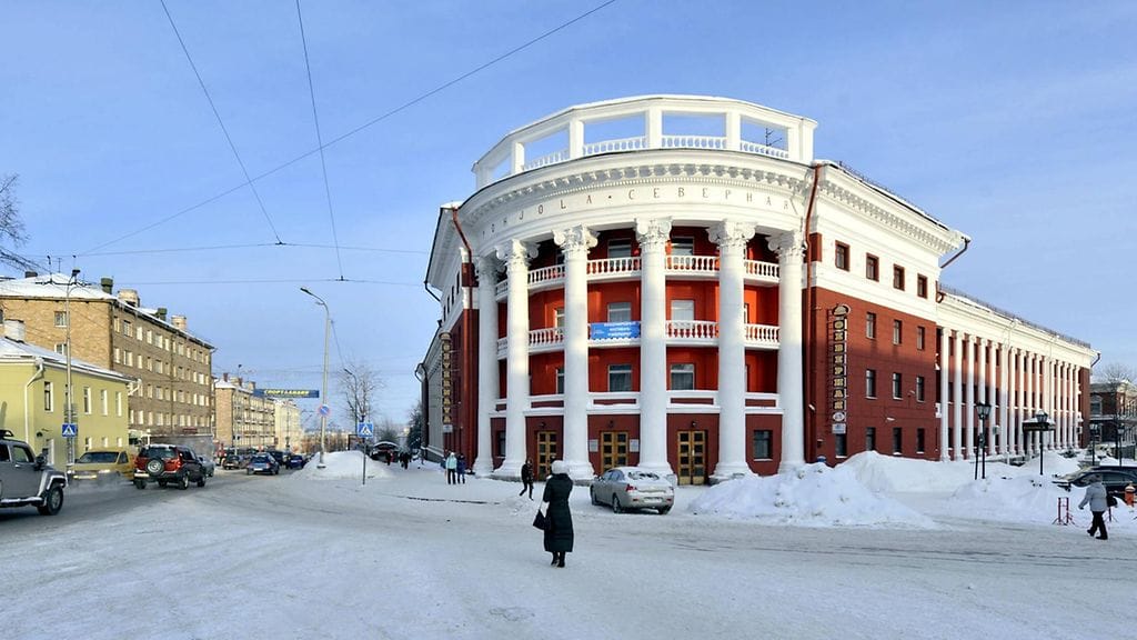Pohjola-talo talvisessa Petroskoissa 10. helmikuuta 2011.