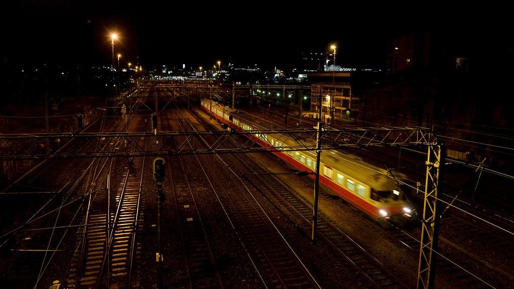 Helsingin ratapihalla sattui kuolemaan johtanut onnettomuus viime yönä.