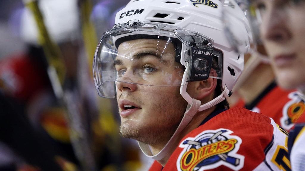 Alex DeBrincat edustaa seuratasolla OHL-junioriliigan Erie Ottersia.