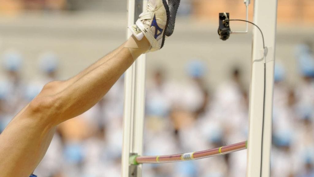 Arttu Mattila on ylittänyt nyt sekä ulko- että sisäradoilla kaksi metriä (kuvituskuva).