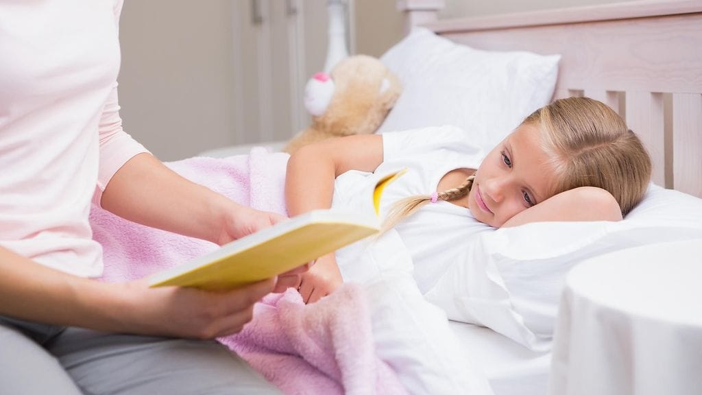Luetko lapsellesi iltasadun? Tällä rutiinilla on suurempi vaikutus kuin uskotkaan.