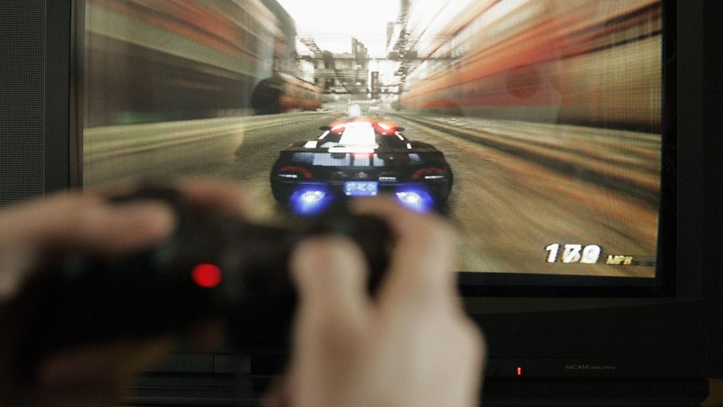 12-vuotias poika yllätti helsinkiläisperheen onnistuttuaan tekemään yli 1 500 euron laskun Sony Playstation -pelikonsolin verkkokaupassa. Kuvituskuva.
