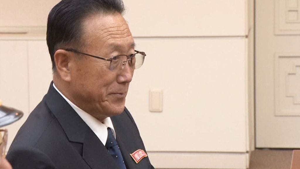 Kim Yang-gon kuvattuna Koreoiden välisissä neuvotteluissa elokuussa 2015.