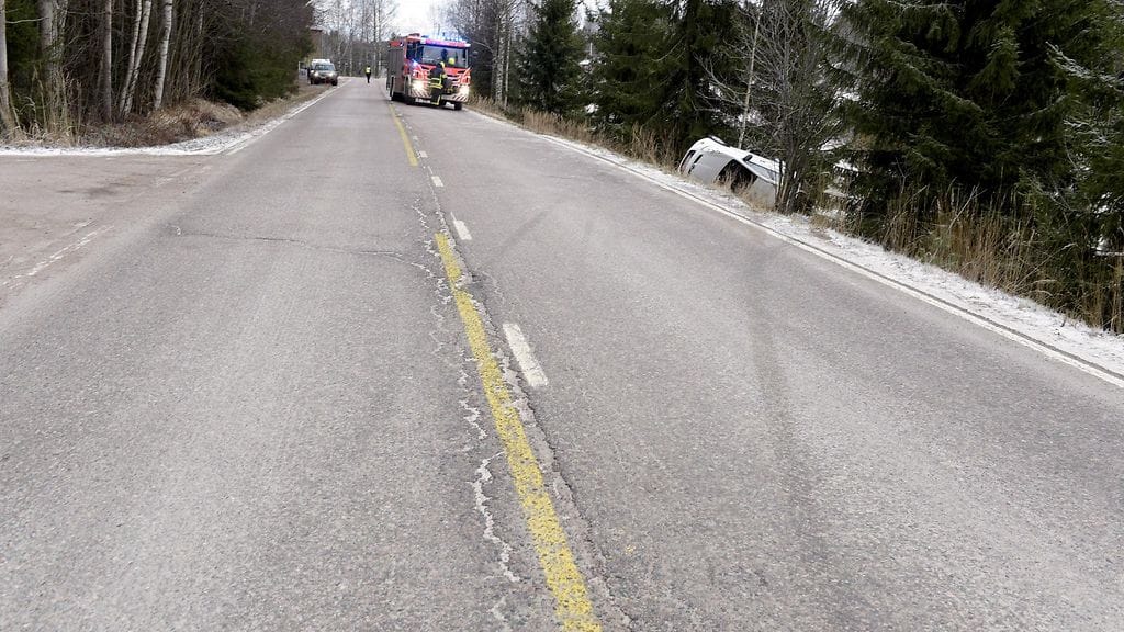 Onnettomuus tapahtui Kuonomäentiellä Onnelanmäen liittymän kohdalla.
