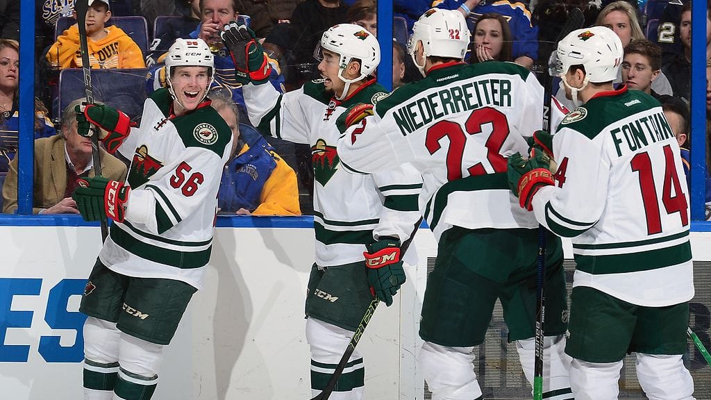 Erik Haula (vas.) laukoi vapauttavan maalin.