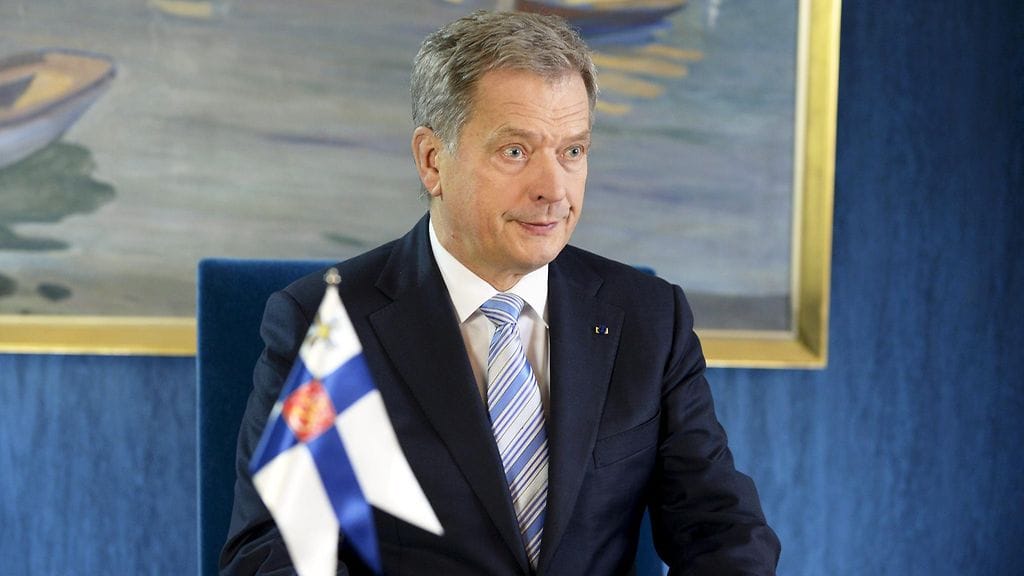 Tasavallan presidentti Sauli Niinistö uudenvuodenpuheen nauhoituksessa presidentinlinnassa Helsingissä 30. joulukuuta 2015.