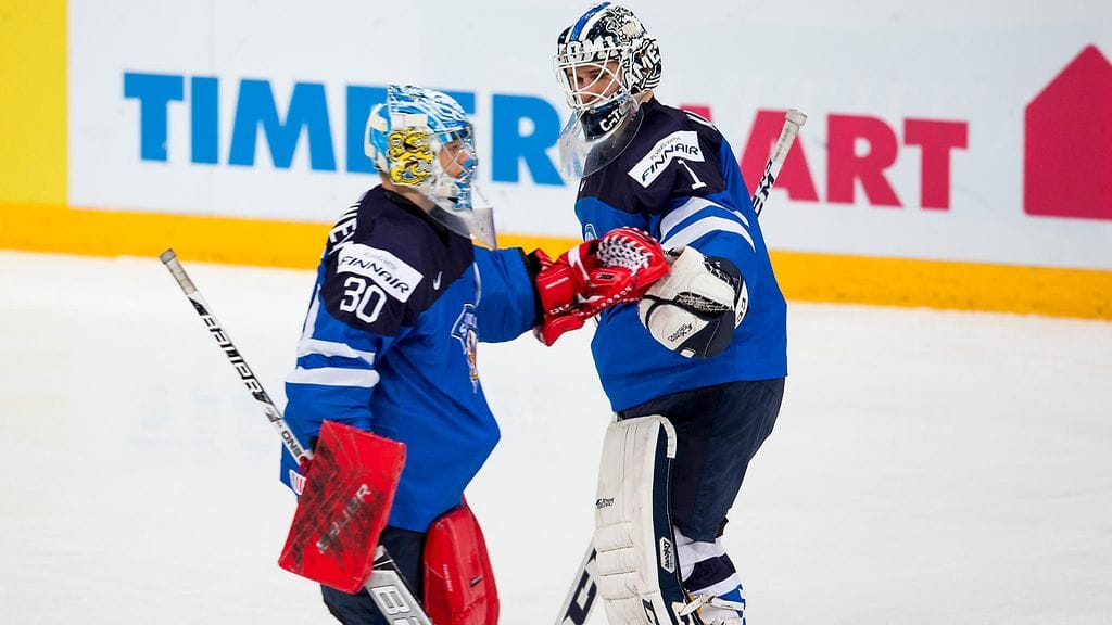 Veini Vehviläinen teki tilaa Kaapo Kähköselle Kanada-pelissä.