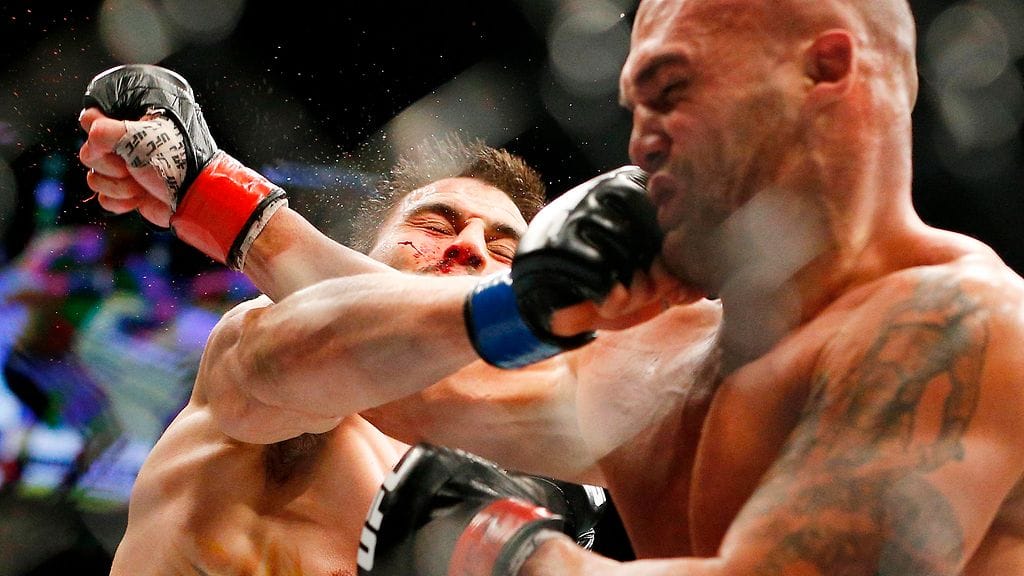 Carlos Condit ja Robbie Lawler kävivät hurjan taiston.