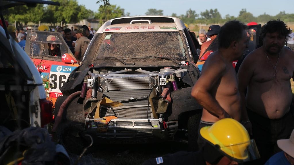 Guo Meilingin romuttunut auto.