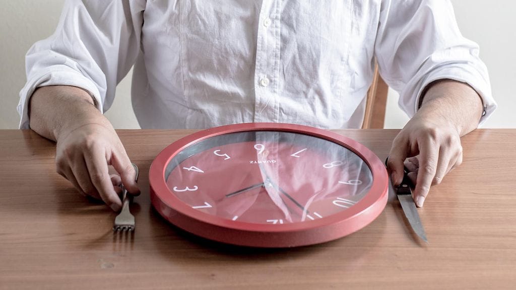 Ruoka-aikojen tarkentaminen voi olla hyväksi kiloja karsivalle.