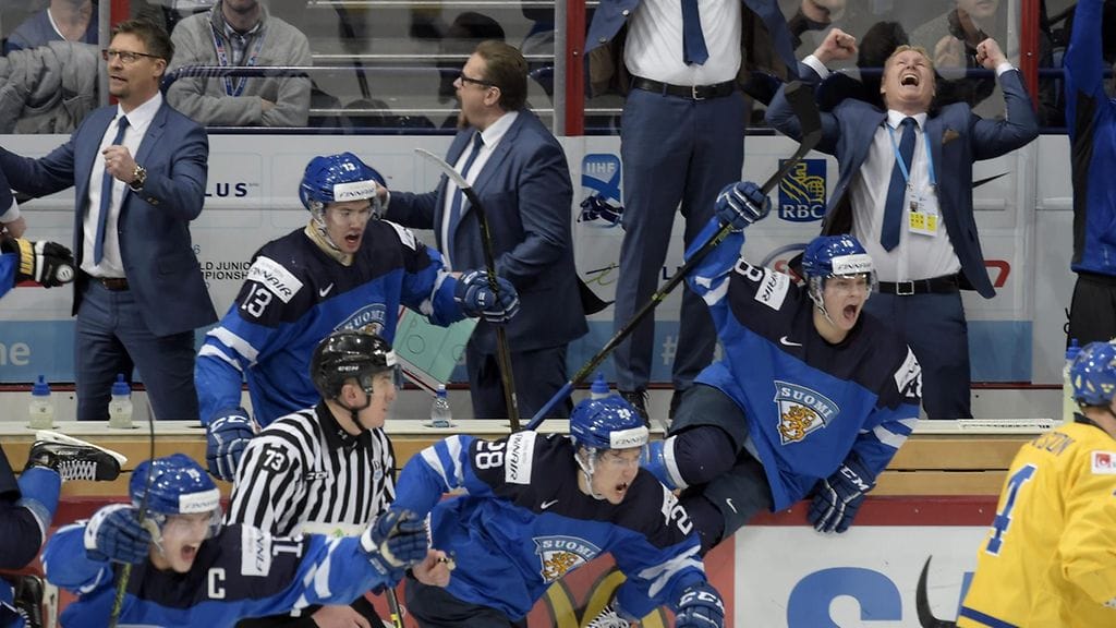 Suomi riemuitsi välierävoittoa Ruotsista. Jatkuuko riemu tänään kultaisena?