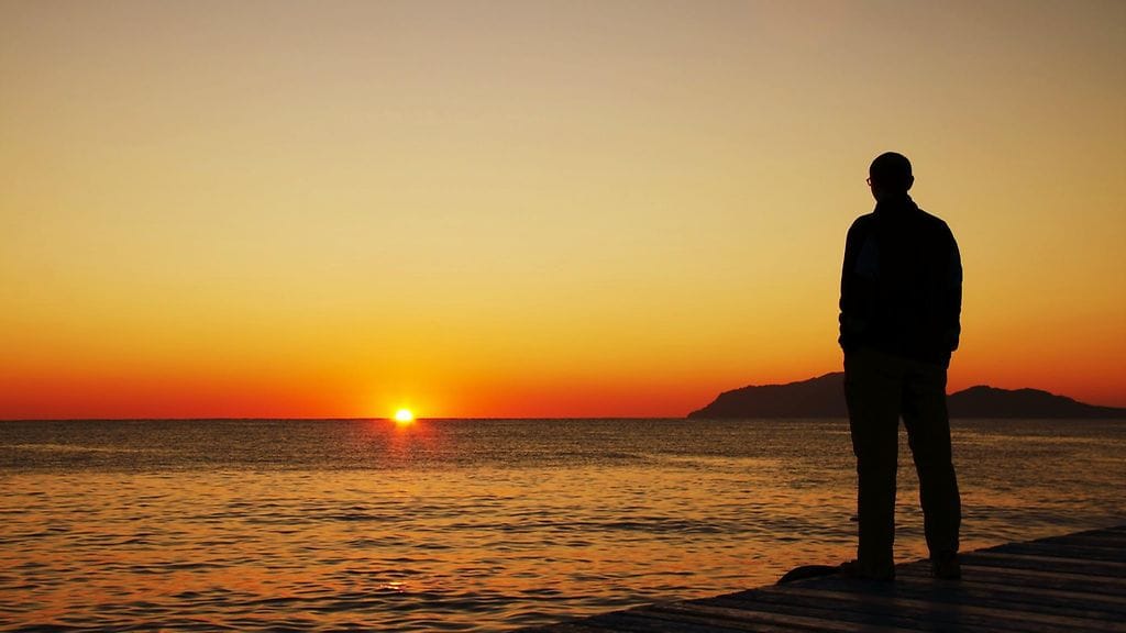 Asioihin tyytyvä ihminen ei ole välttämättä onnellinen.