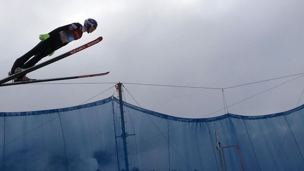 Ville Larinto oli ainoa suomalaishyppääjä, joka jatkoi mäkiviikkokiertueen mukana Itävallan puolelle Innsbruckiin ja Bischofshofeniin.