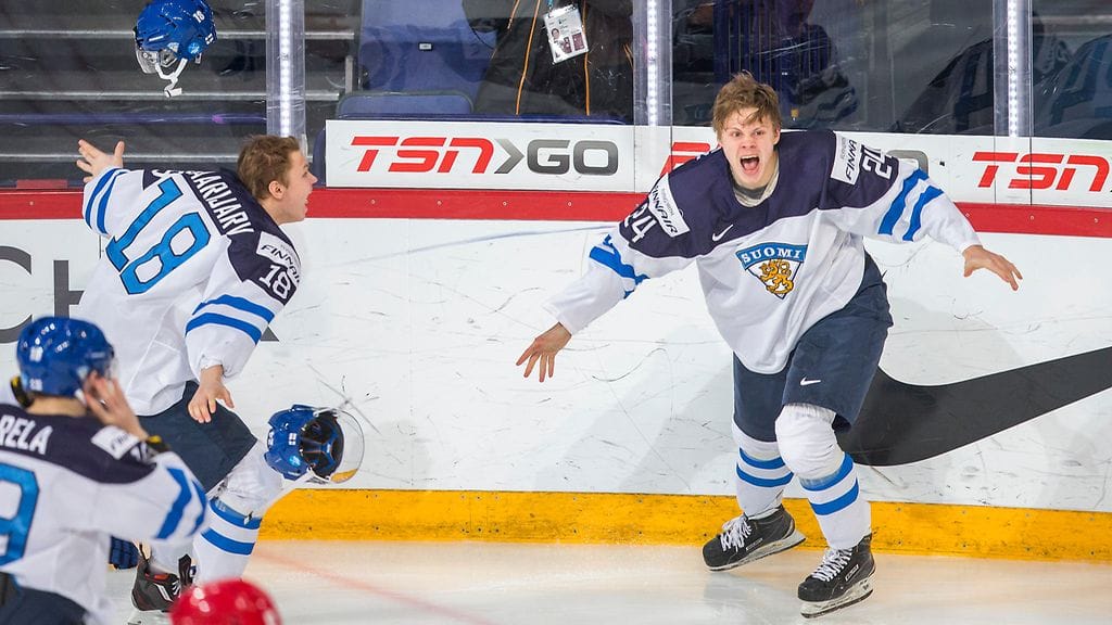 Kasperi Kapanen ja kultainen maali.