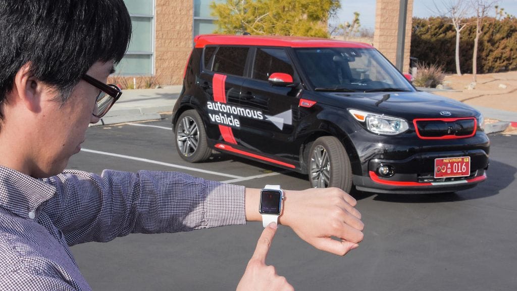 Kian autonominen auto tunnistaa kuljettajansa älykellon tai sormenjäljen perusteella.