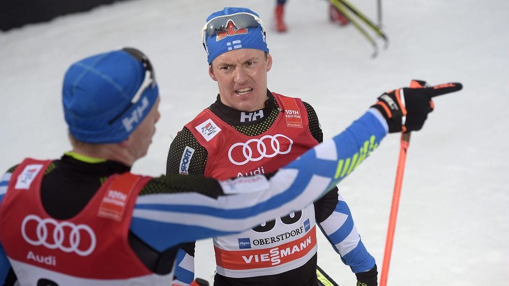 Iivo Niskanen ja Sami Jauhojärvi Oberstdorfin kisan maalialueella keskiviikkona.