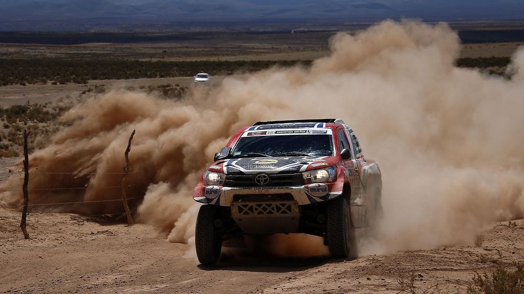 Bernhard ten Brinke oli autoluokassa kahdeksantena ennen kuin hänen autonsa syttyi tuleen.