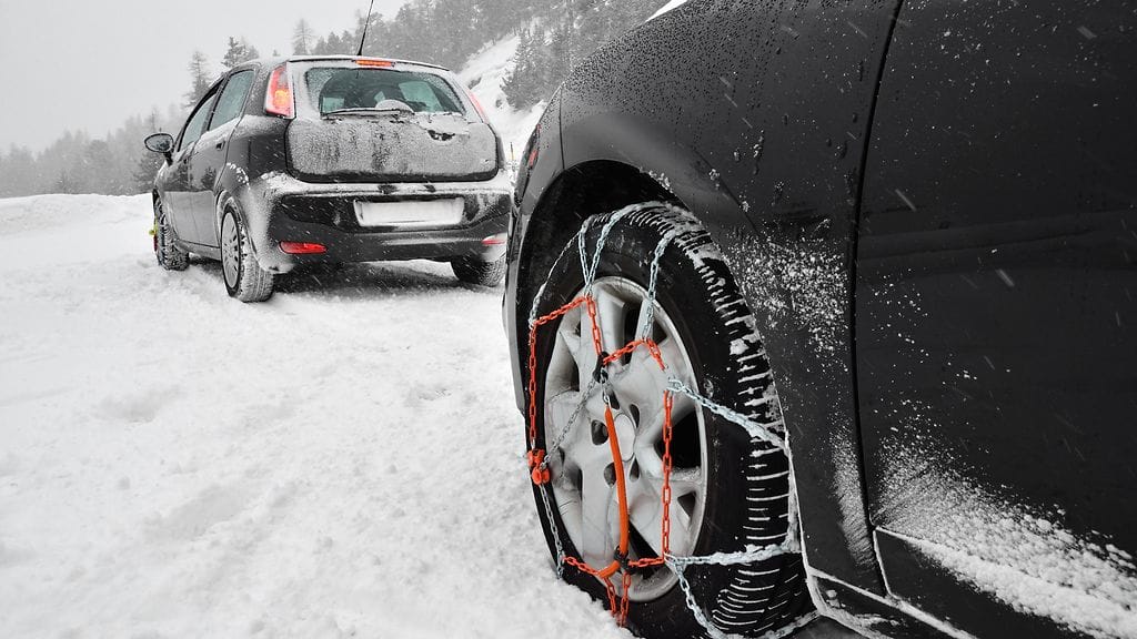 Laadukkaiden ketjujen asentamiseen menee aikaa muutamasta minuutista varttiin.