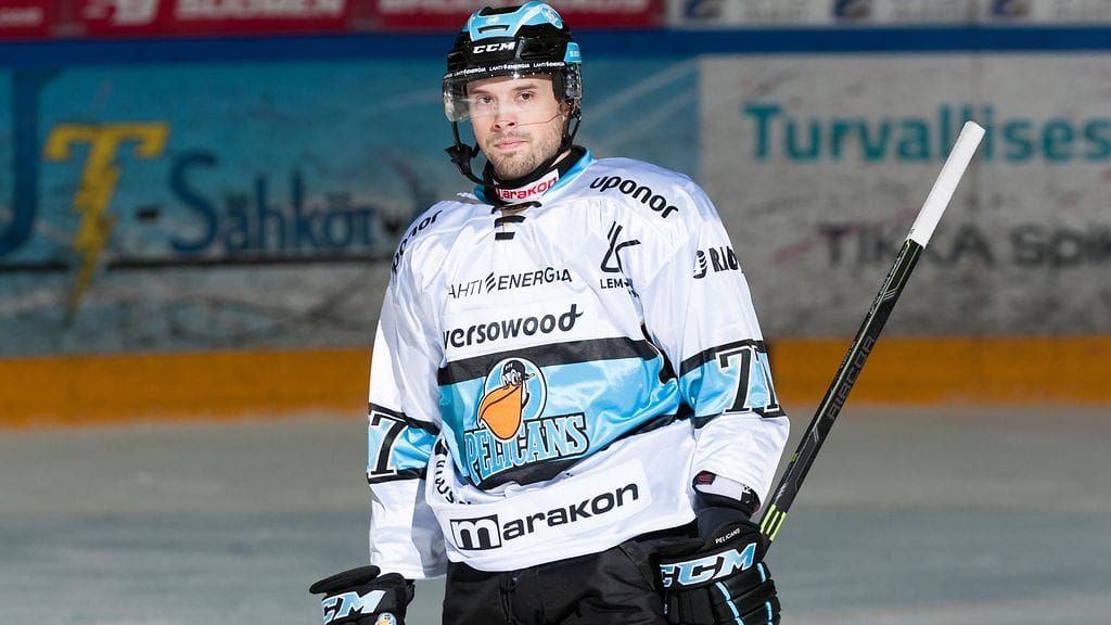 Ranskalaissentteri Teddy Da Costa pelaa loppukauden Vaasan Sportissa.