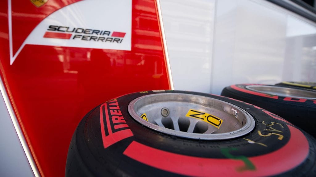 Ferrari on yksi rengastestissä mukana olevista talleista.