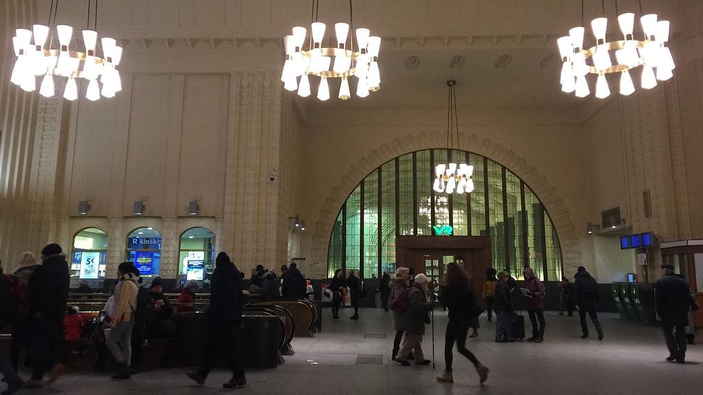 Pitkään Suomessa asuneet maahanmuuttajat pelkäävät oman maineensa puolesta.