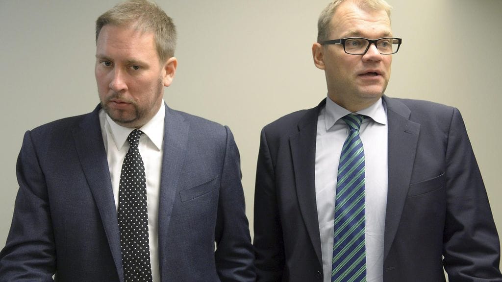 Vasemmistoliiton puheenjohtaja Paavo Arhinmäki haukkui valtion omistajapolitiikkaa ja varoitti hallitusta toistamasta vanhoja virheitä.