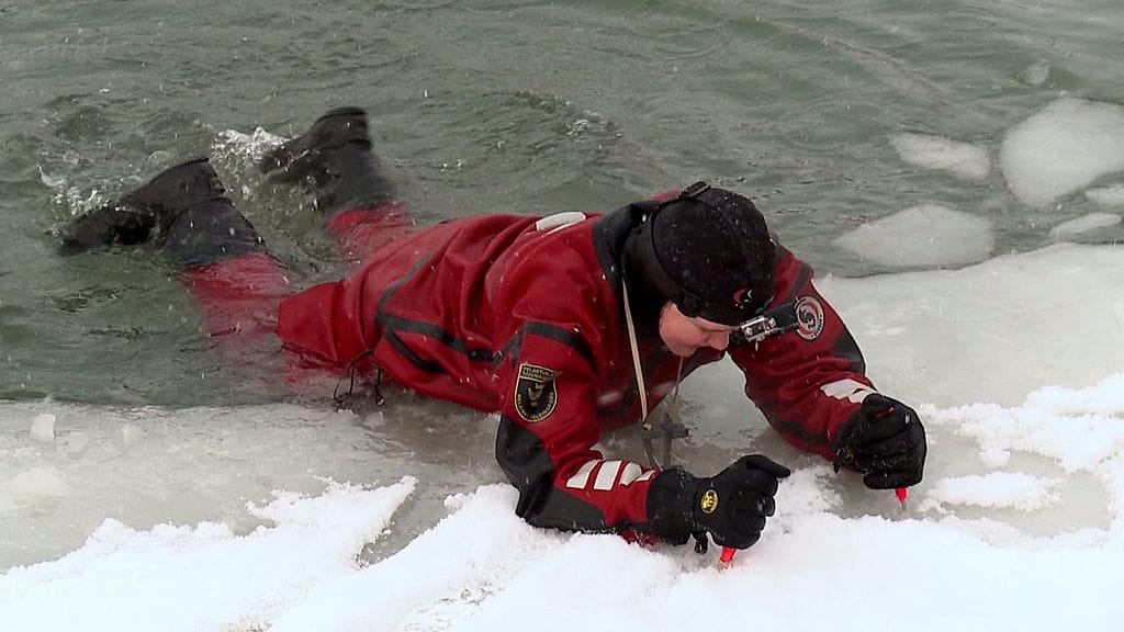 Toimittaja jäissä (1)