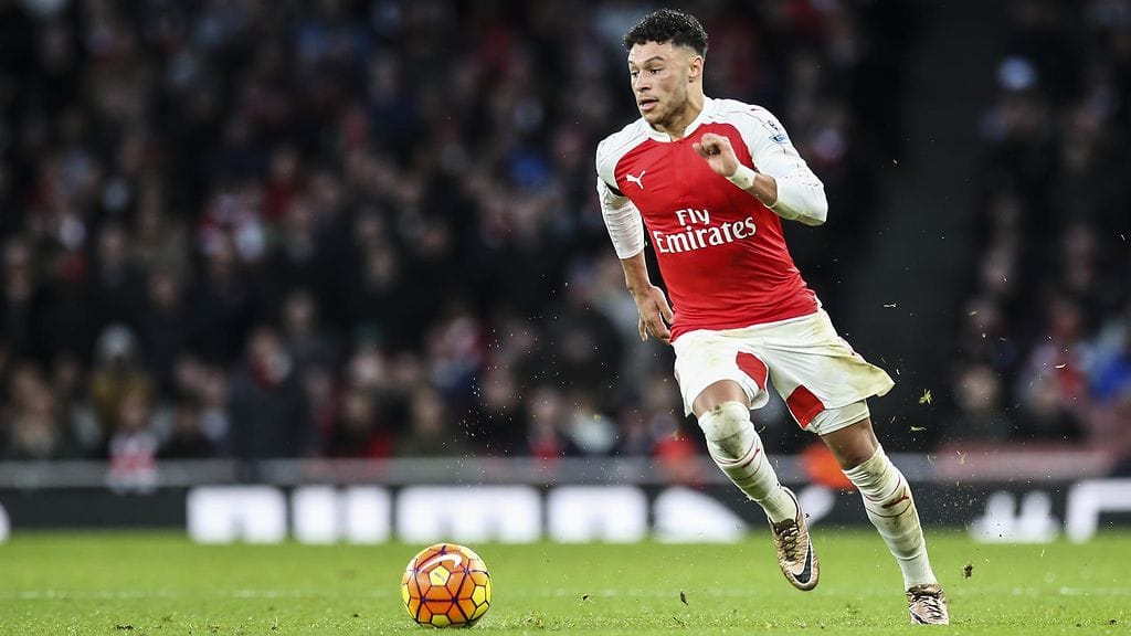 Alex Oxlade-Chamberlainilla riittää vauhtia.