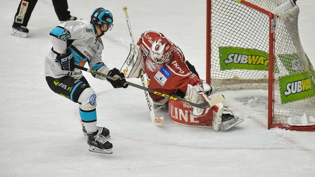 Näin Pelicansin Miika Roine ratkaisi Vaasassa.