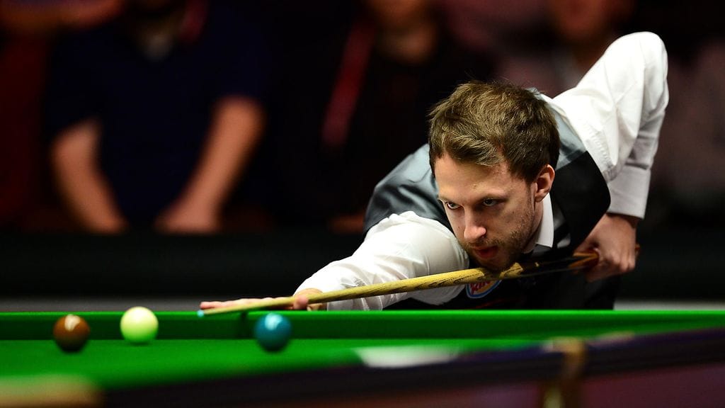Judd Trump oli hurjalla pelipäällä perjantaina.