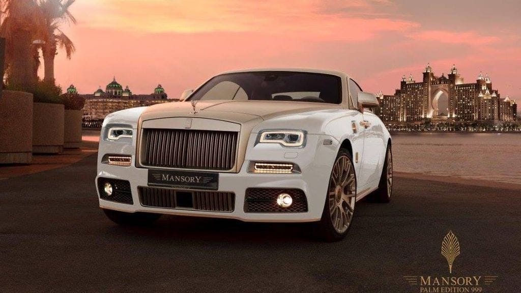 RollsRoyce on laittanut Wraith-mallinsa todenteolla uuteen uskoon tässä Palm edition 999-mallissa.