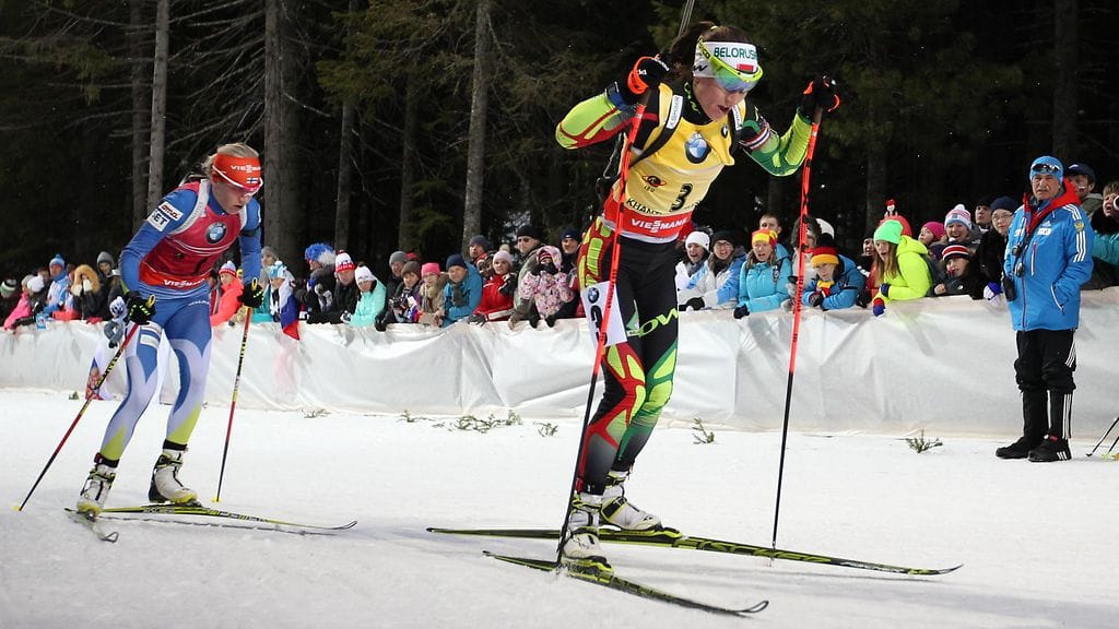 Daria Domratsheva oli hieman Kaisa Mäkäräistä parempi viime kaudella.