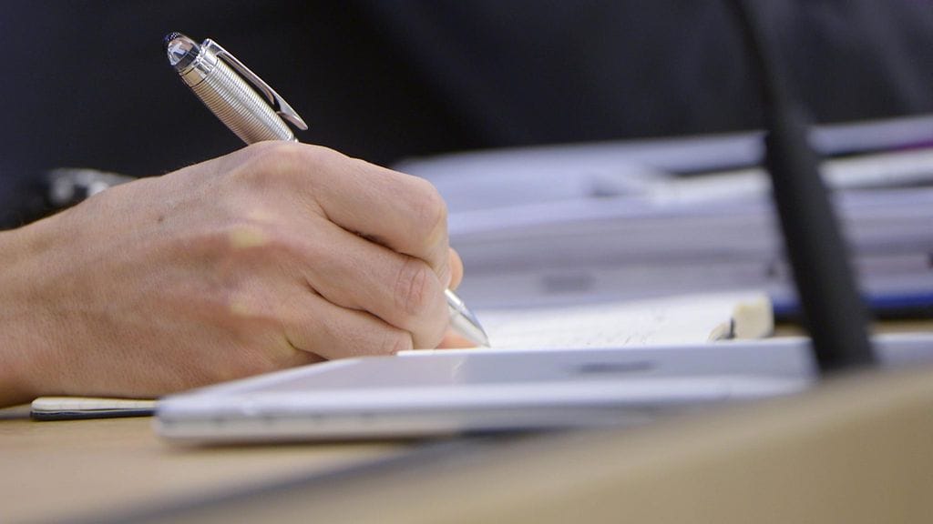 Pidätyksen taustalla oli käsiala-analyysi ja tunnustuksenomainen runo, jonka mies oli kirjoittanut.